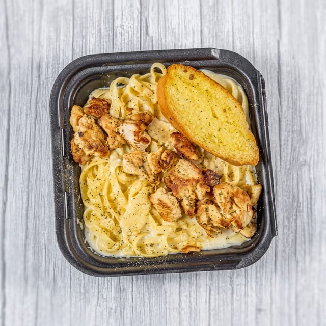 Chicken Alfredo.